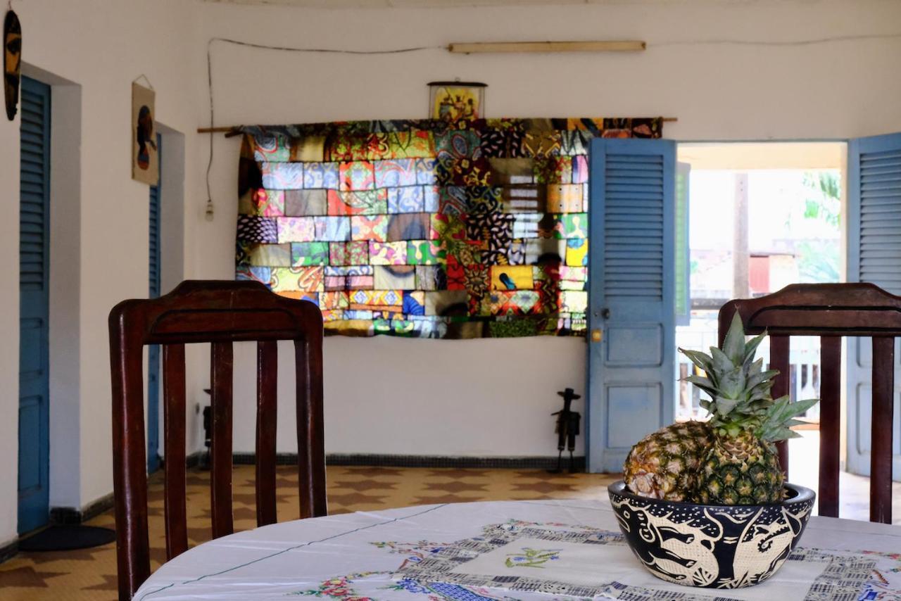Chambres D'Hotes - Chez Mama Sedjro Porto-Novo Exterior photo